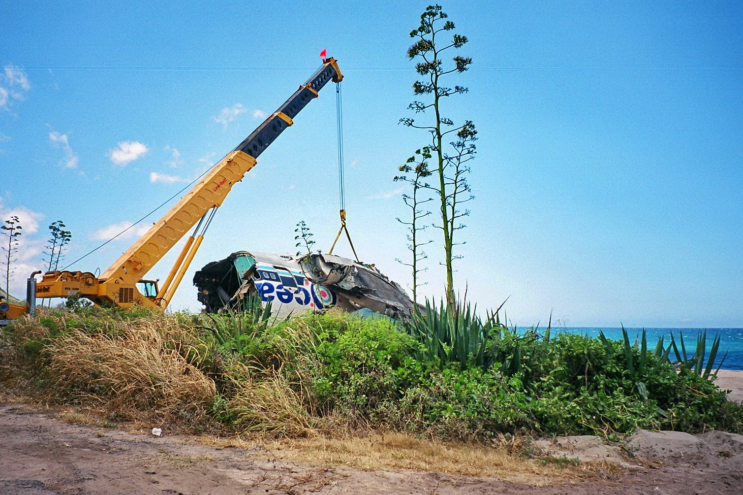 Hawaii2004-07-09-MokuleiaBeachF07c